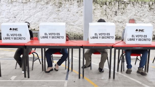 EXAMEN DEMOCRATICO APROBADO Y SIN VIOLENCIA