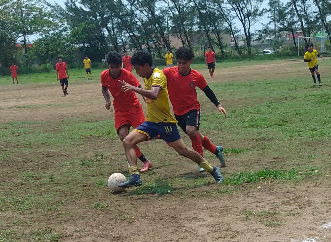 Cuervos supera de dos picotazos al América