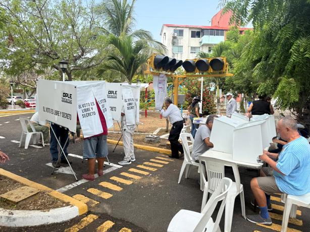 Elección en Veracruz con baja afluencia; entre 80 y 120 votantes acudieron en promedio por casillas: Coparmex