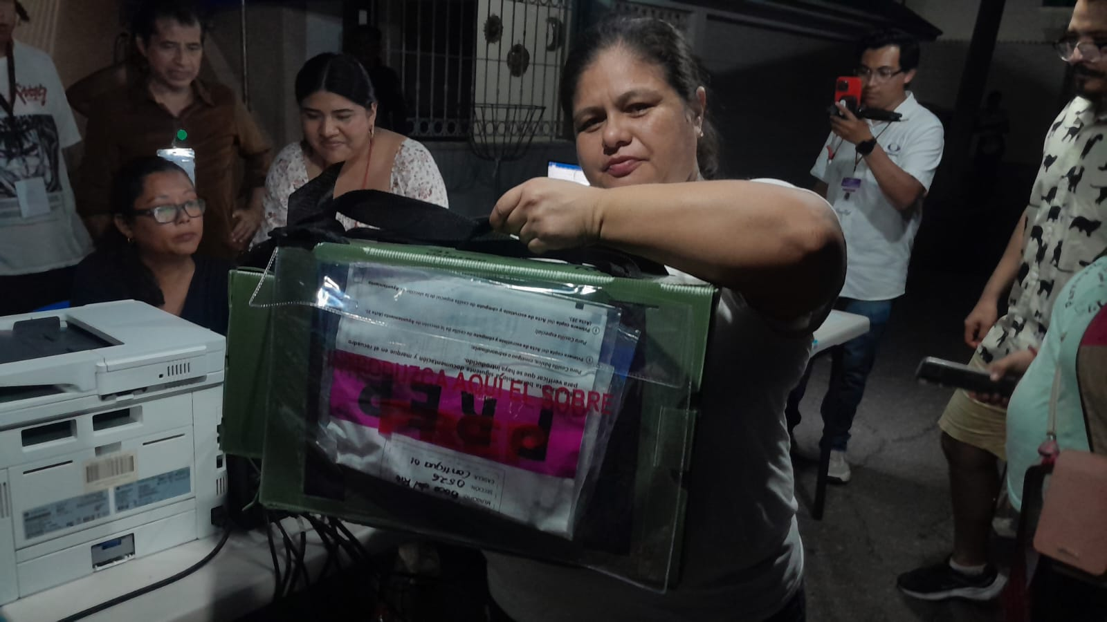 Llegan los primeros paquetes electorales al OPLE de Boca del Río