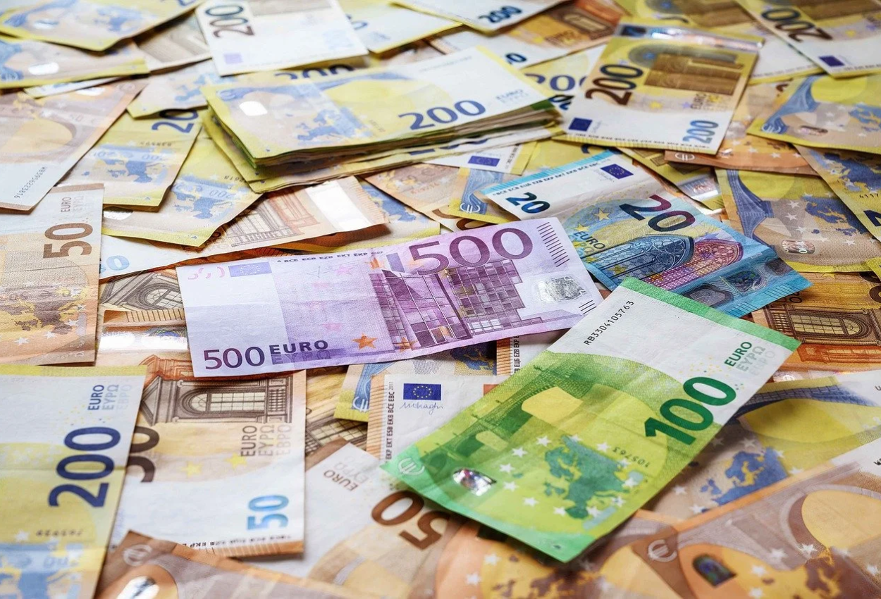 Precio del EURO a peso mexicano HOY lunes 02 de junio