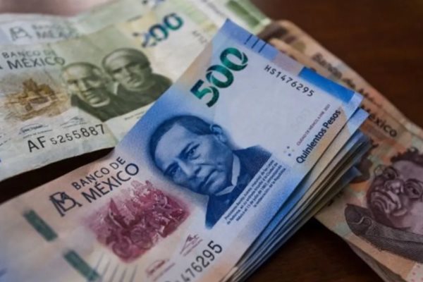 Remesas en abril caen 12.1% con un monto de 4,761 mdd: Banxico