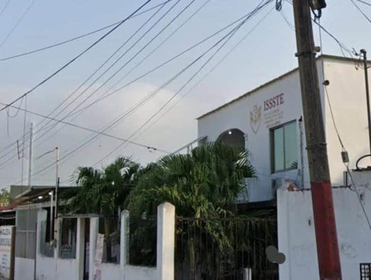 Acusan carencias en clínica ISSSTE de Las Choapas; exigen destitución de directora por malos tratos