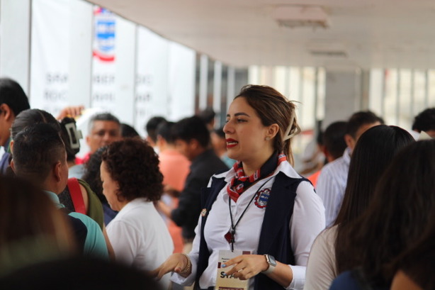 Más de 2 mil 500 jóvenes aspiran a un lugar en la Normal Veracruzana