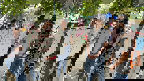 Protestan trabajadores del IMSS en Poza Rica; reclaman precariedades