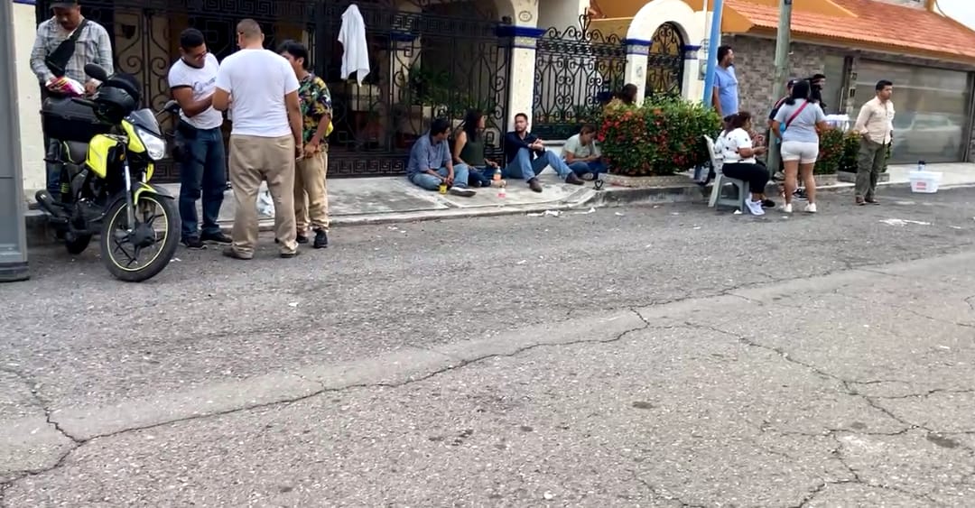 Vigilan instalaciones del OPLE en Boca del Río tras intento de irrupción