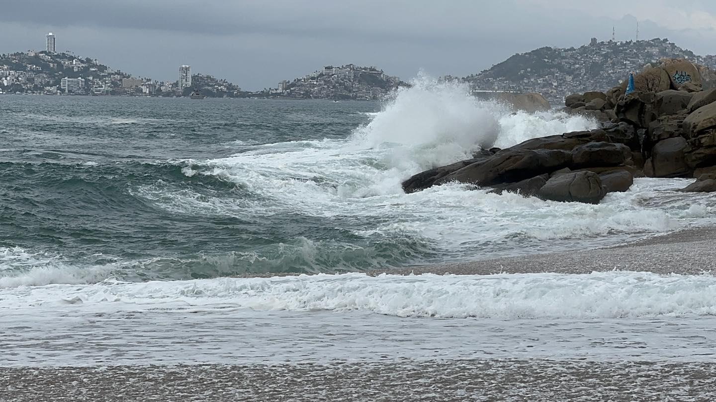 ¿Qué es el mar de fondo que ocasionó olas gigantes en Acapulco?