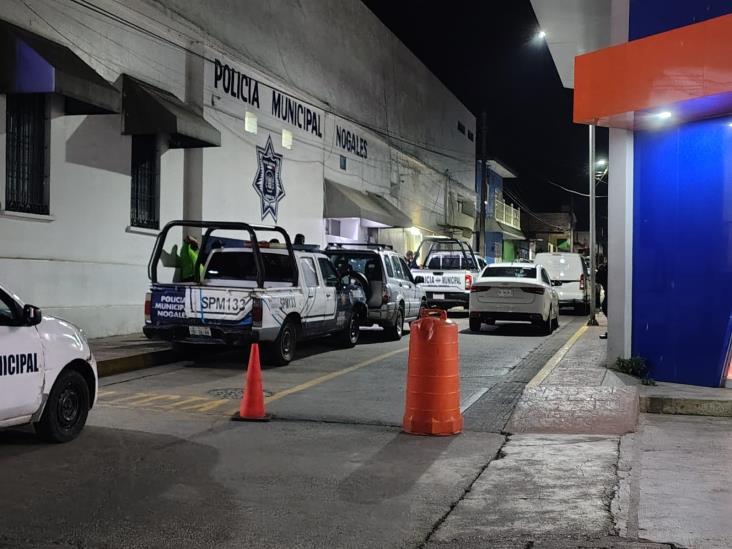 Joven escapa por la puerta falsa en Nogales; lo hallan al interior de su casa