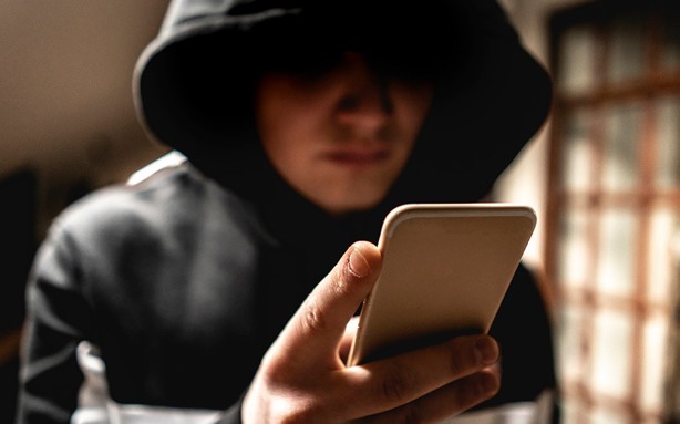 FGE de Veracruz inhabilita 20 líneas telefónicas usadas para extorsionar 