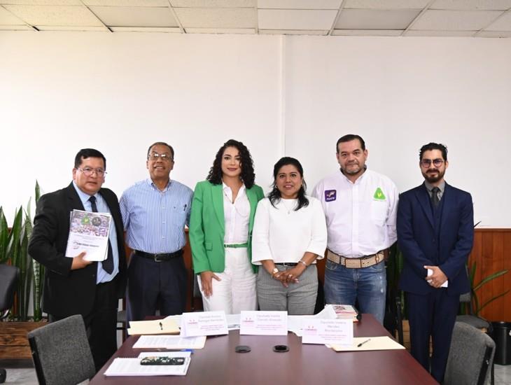 Atienden diputadas a representantes de galleros de Veracruz