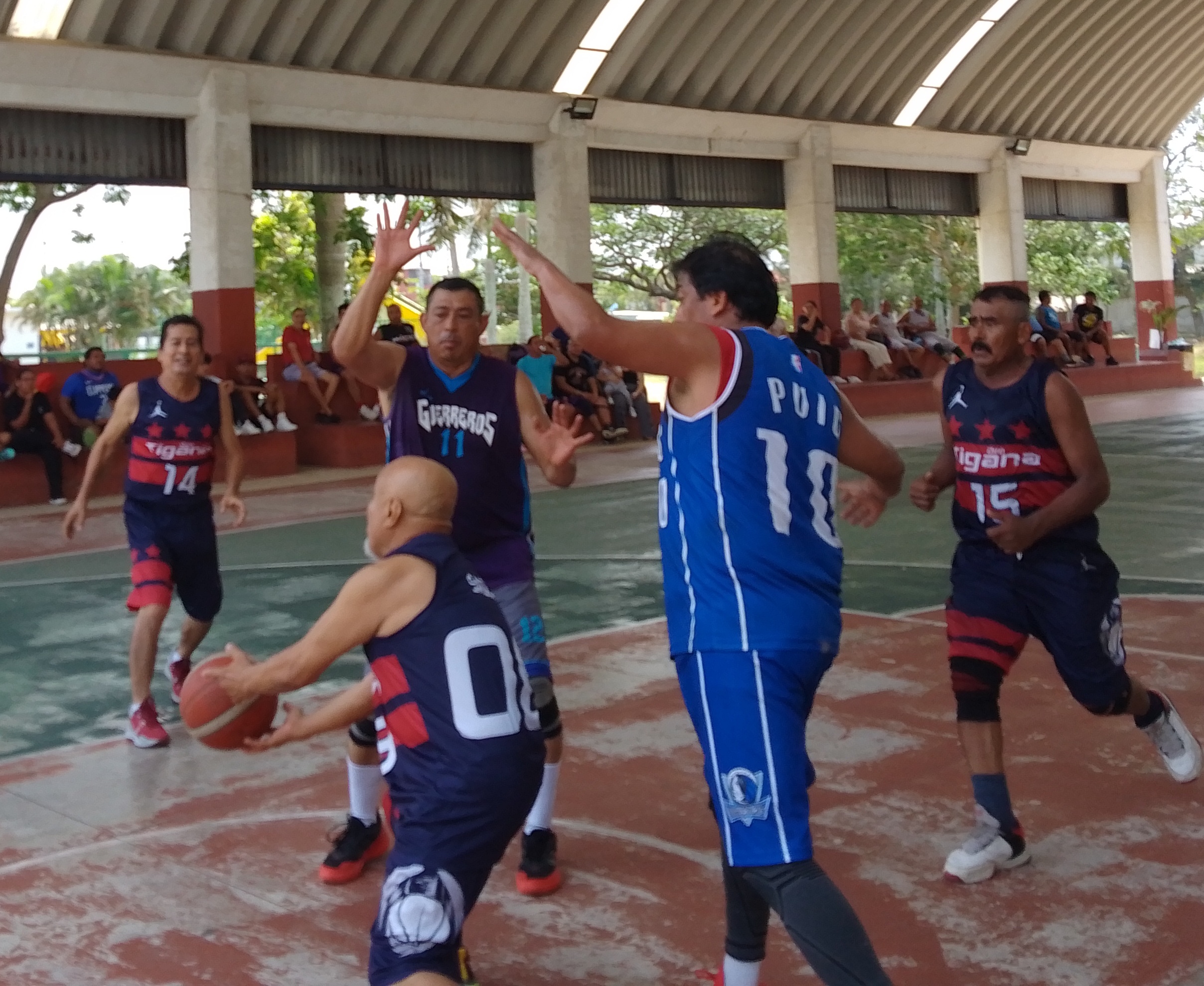 Spartanos pone a prueba a Último Suspiro en La Noria