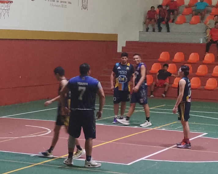 Patos tomó ventaja en la serie final de 1a. fuerza