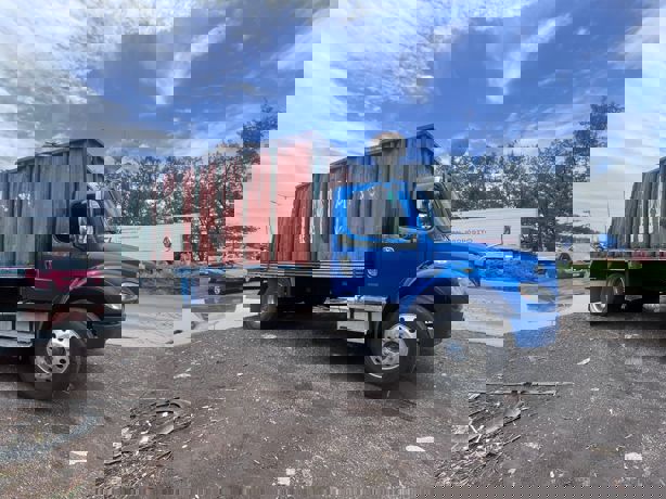 Camión de carga y camioneta chocan en carretera Veracruz-Xalapa