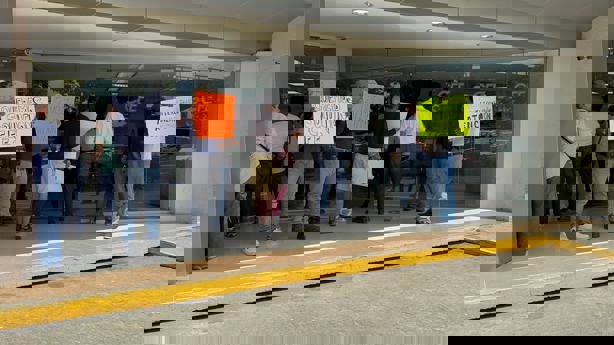Empresas de energía solar protestan contra CFE en Poza Rica (+Video)
