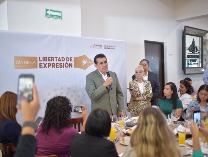 Valora diputado Esteban Bautista el papel del periodismo crítico en Veracruz