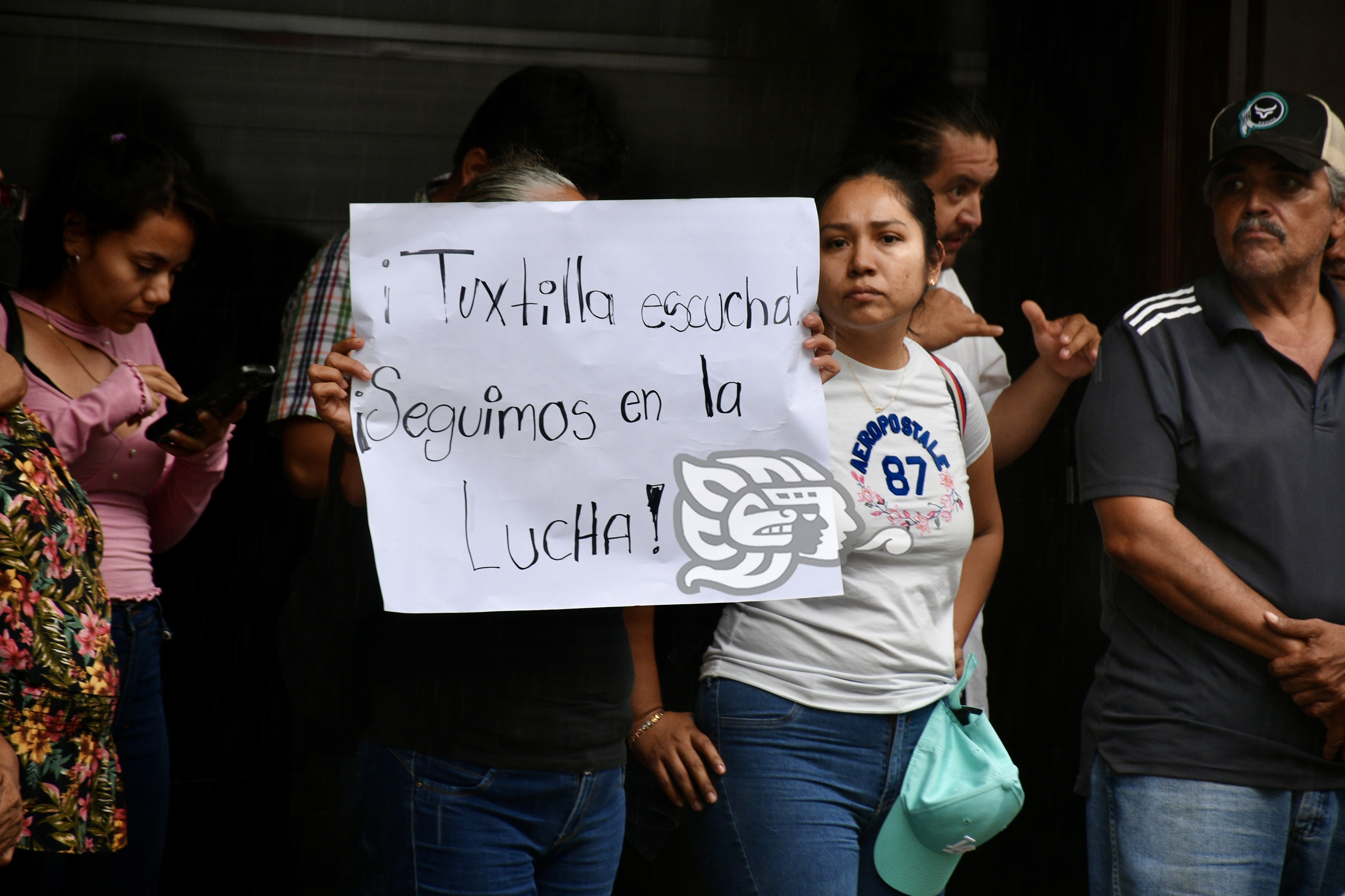 Habitantes de Tuxtilla llegan a protestar al OPLE (+VIDEO)