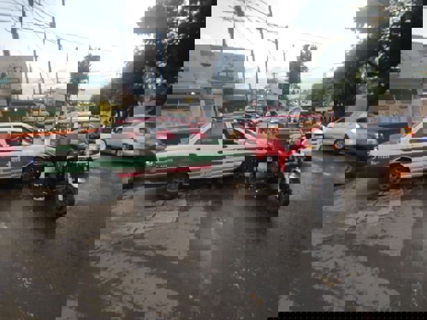 Tensión en Chedraui Caram, en Xalapa; choque múltiple paraliza circulación