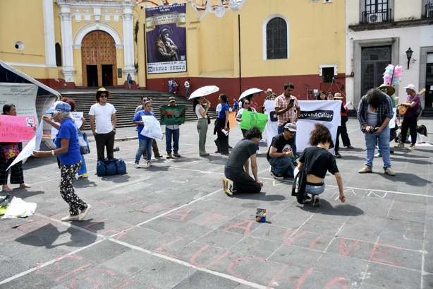 Protesta personal de Radio Teocelo contra la censura de TEPJF en Veracruz (+VIDEO)