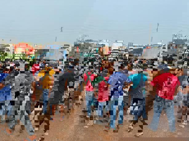 Localizan tráiler robado en Minatitlán; chofer se encontraba maniatado y con huellas de violencia