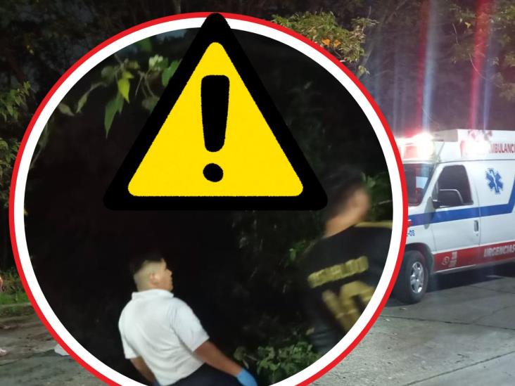 Motociclistas caen en una ladera en Rubí Ánimas,  en Xalapa