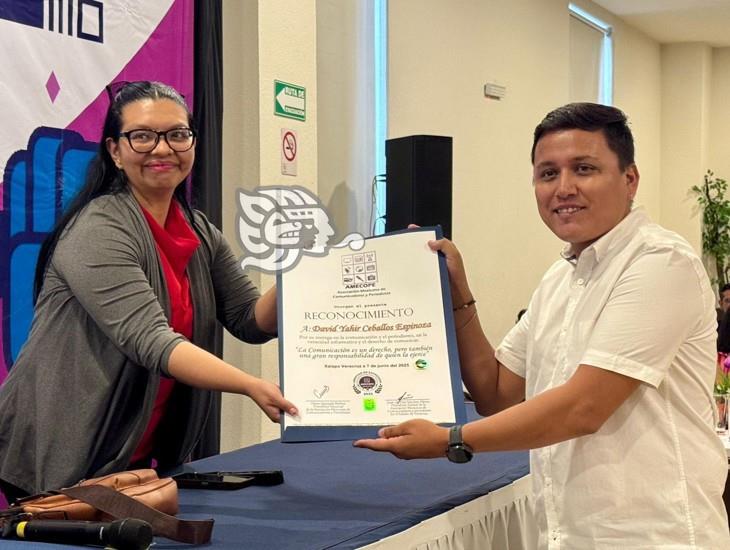 Yahir Ceballos, de Imagen del Golfo, recibe reconocimiento por el Día de la Libertad de Expresión (+VIDEO)