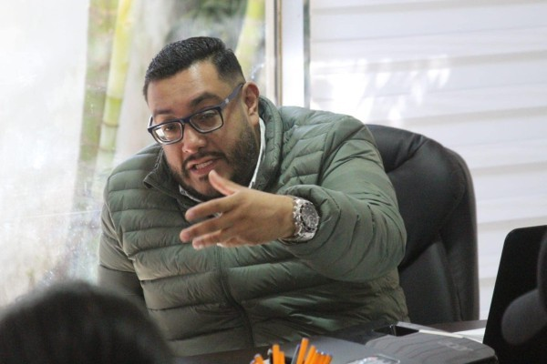 Máynez acusa robo y alteración de boletas en Poza Rica; Morena rechaza señalamientos de fraude