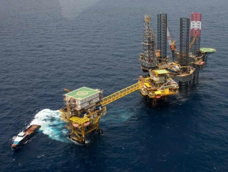 Plataforma petrolera causa expectación en la sonda de Campeche, ¿por qué llegó a esa zona?