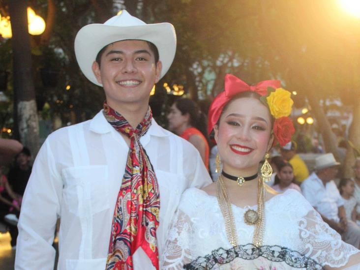 Se llevó a cabo la actividad cultural ´Qué todos bailen su son´, en la avenida Independencia