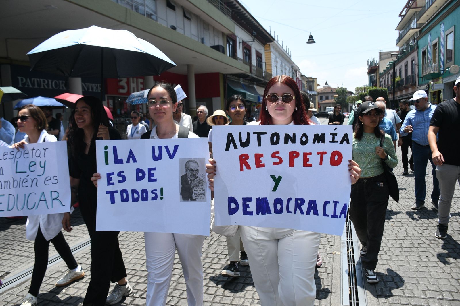 Aspirantes a rectoría de la UV rechazan prórroga y denuncian presiones