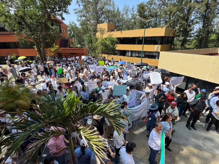 Protestan contra reelección de rector de la UV, Martín Aguilar (+VIDEO)