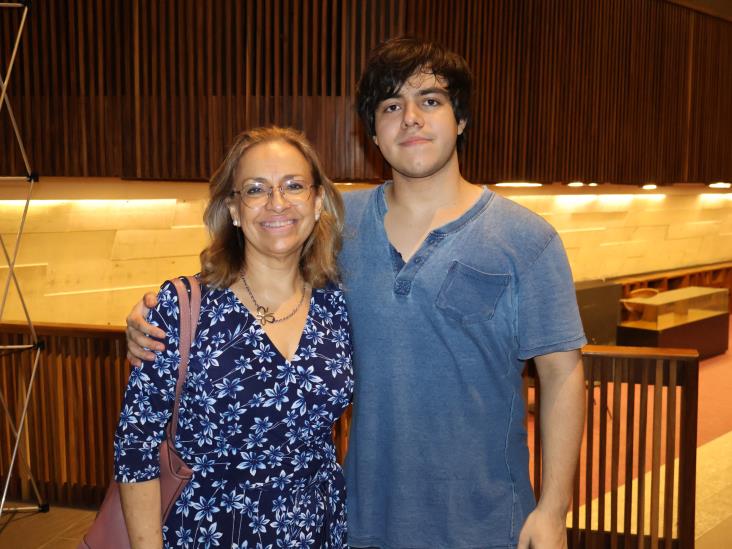 El espectáculo SOU se presentó con éxito en el Foro Boca