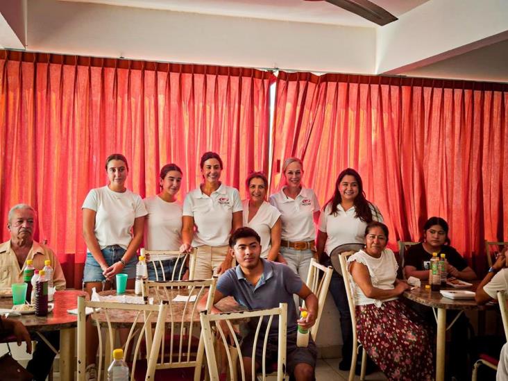 El Comité de Damas de CMIC Veracruz Puerto entregó ayuda al albergue del Hospital General