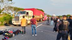 Choque brutal de ADO con destino a Yucatán deja al menos 1 muerto y 20 heridos en autopista en Veracruz