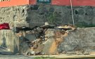 Vecinos denuncian banqueta en mal estado en avenida Miguel Ángel de Quevedo; representa un riesgo para peatones