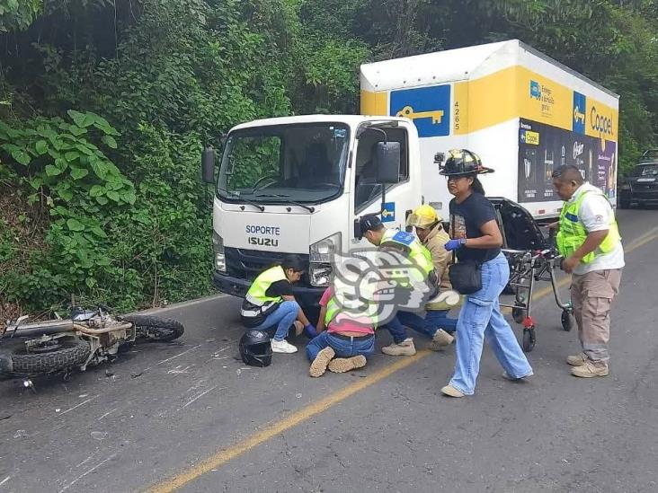 Se accidenta motociclista sobre la carretera federal 143 Fortín- Huatusco