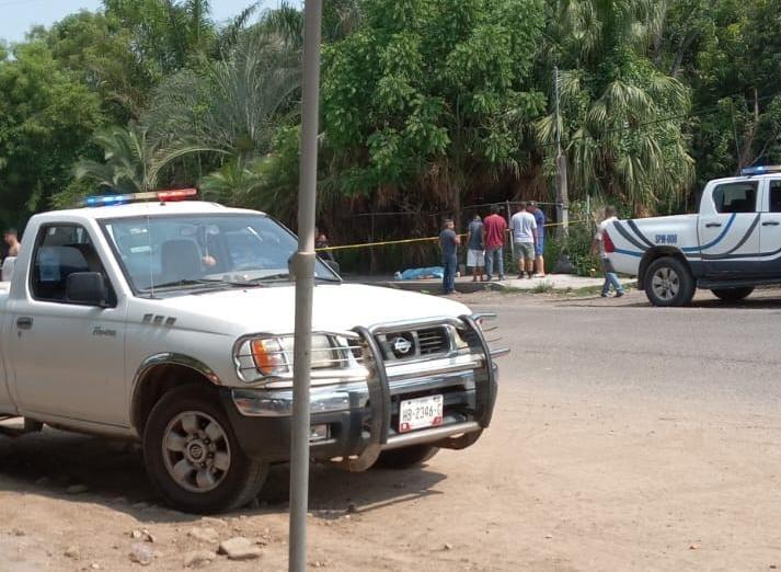 Muere hombre repentinamente en calles del centro de Cuitláhuac