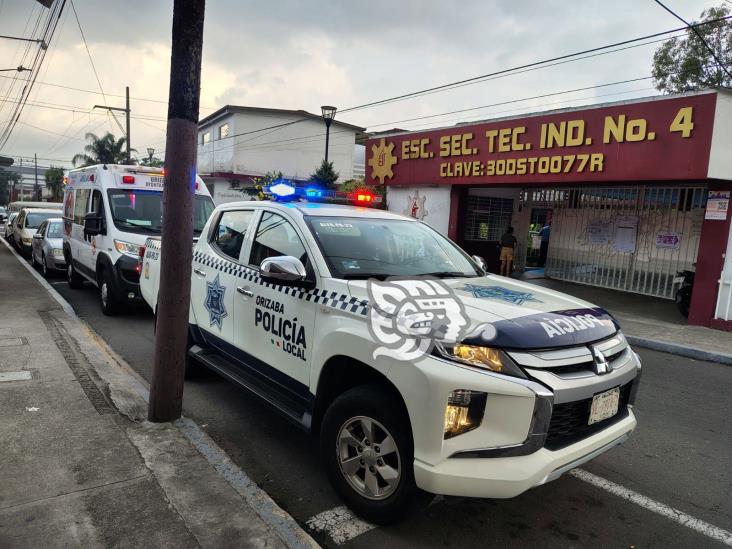 Acuden paramédicos a la Técnica Industrial 4 de Orizaba; ¿qué fue lo que pasó?