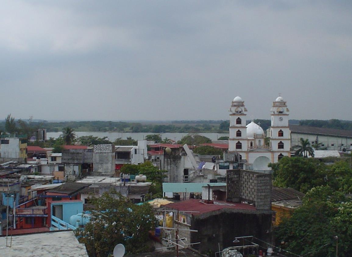 Olor a producto químico causó alerta en Nanchital