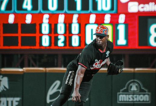 Se pone El Águila adelante en la serie ante Algodoneros