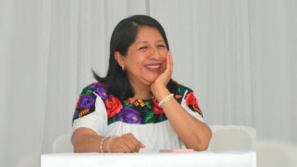 La niña del banquito