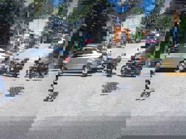Bloqueo sobre la carretera Fortín-Huatusco; exigen justicia para motocilista atropellado