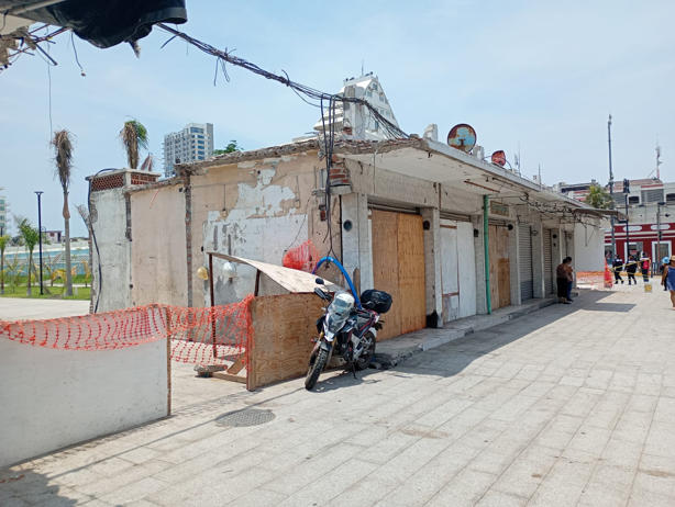Mercado de Artesanías de Veracruz: tres locales vacíos no pueden demolerse sin autorización de la Semarnat