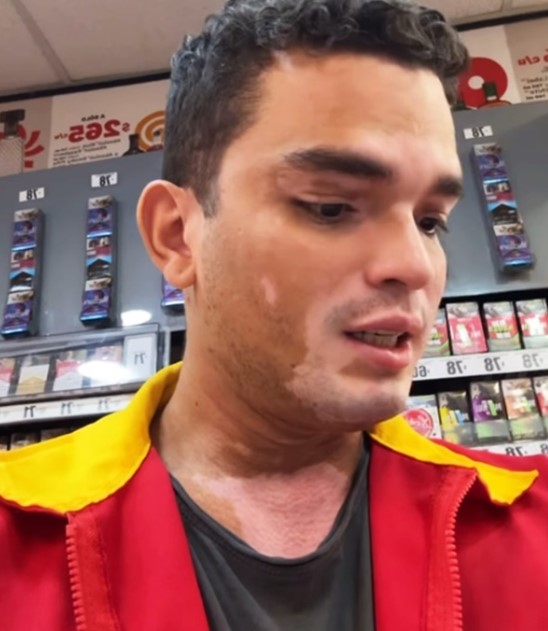 Daniel Ruenes: De actor de televisión a empleado de tienda de conveniencia en México