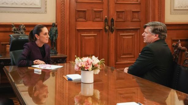Landau retira visa a consejera morenista tras vulgar post en X; "ni siquiera tenía"