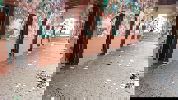 Ayuntamiento de Mecatlán sigue vandalizado; ¿quién se hace responsable?
