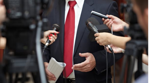 Se dice que... El periodismo en la política