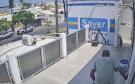 Sujeto roba en vivienda en Veracruz y queda grabado en cámara de vigilancia | VIDEO