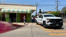 Asesinan a balazos a policía municipal en pleno centro de Jáltipan | VIDEO