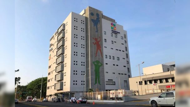 La torre pediátrica, otra vez