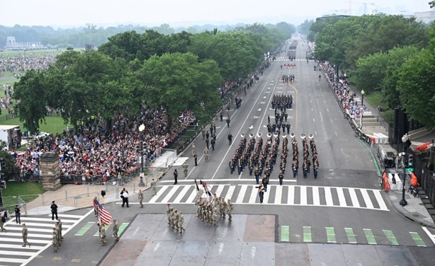 Protestas masivas en EE.UU. contra Trump marcan su cumpleaños y desfile militar